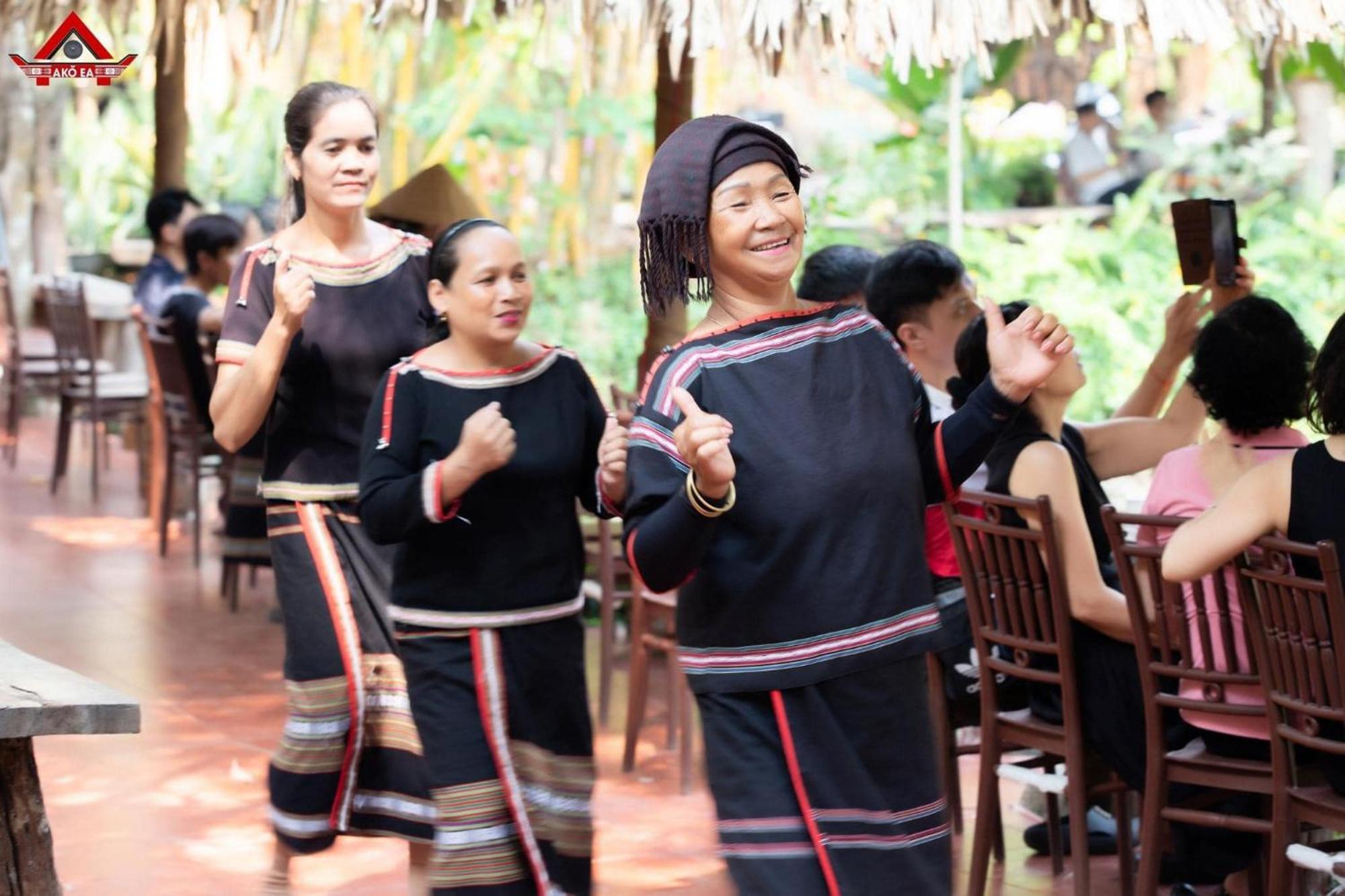 Homestay Ako Ea Buon Dha Prong Bagian luar foto